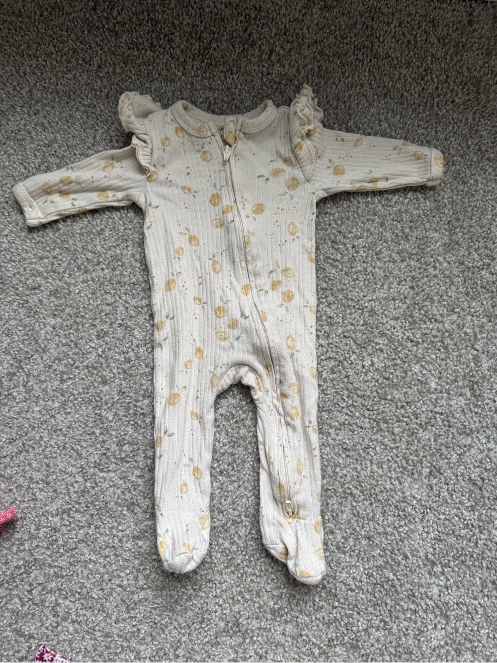 ✨Rabbit + Bear Organic- 0-3 months Sleeper in Lemon✨